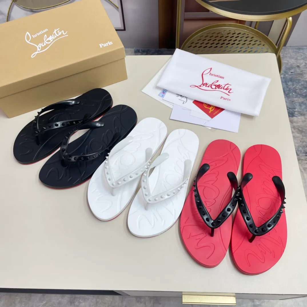 [CL red sole shoes] P: 260💰 size 38-45 Men's classic slippers, made on the official website 1:1, the original factory specializes in original materials ➖ OEM production ➖ Original ultra-light anti-slip outsole. Super fashionable and super comfortable, handsome on the feet, a must-have for men in summer! !